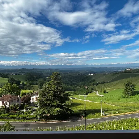 Langhe Panorama House * Monforte dʼAlba